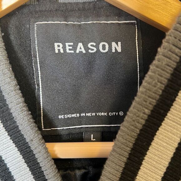 Reason brand - Designed in New York bomber jacket- Men Large - Picture 2 of 8